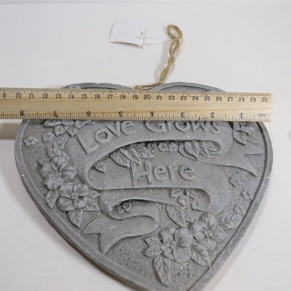 "Love Grows Here" Floral Heart Shaped Plaque HEAVY - Picture 3 of 9